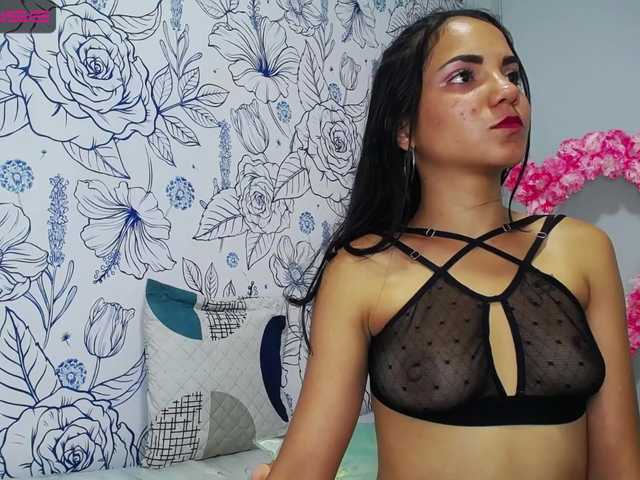 Photos vicky-horny hello guys i am vicky Today I have a banana to play with my vagina when you reach the finish line #latina #bigpussylips #young #anal #pussy