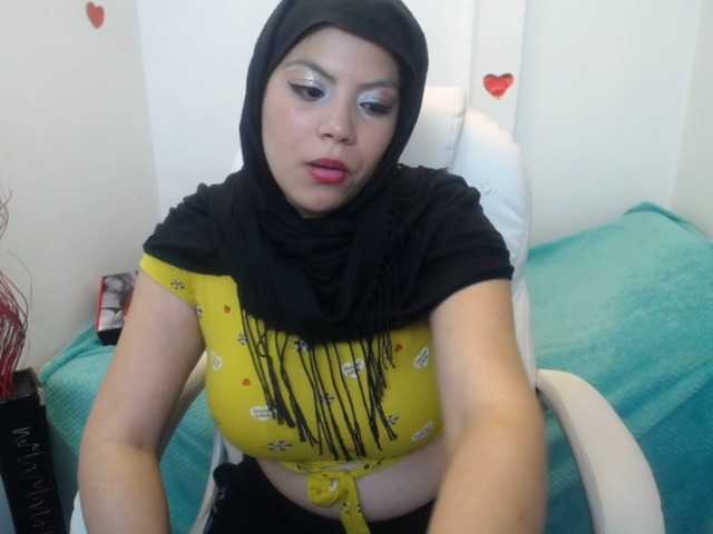 Captures d'écran de diffusion vicky-hot