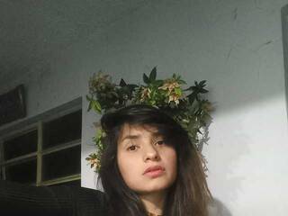 Chat vidéo érotique Victory-tay