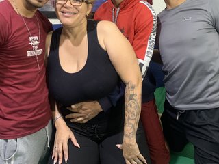 Chat vidéo érotique VioletaGtGngBng