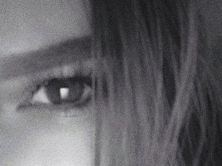 Chat vidéo érotique Violleta-mmm