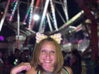 Chat vidéo érotique Vixenhotwife1