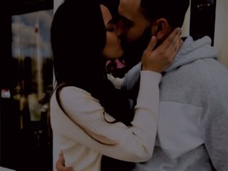 Chat vidéo érotique WildAndMarried