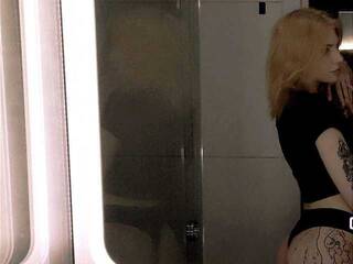 Chat vidéo érotique TgGlowwowy