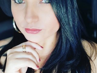 Chat vidéo érotique xDanyqueenx