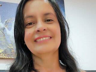 Chat vidéo érotique XimenaHot