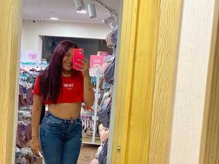 Chat vidéo érotique ximenita2