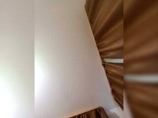 Chat vidéo érotique Xrisa