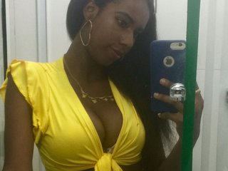 Chat vidéo érotique YairaSmith