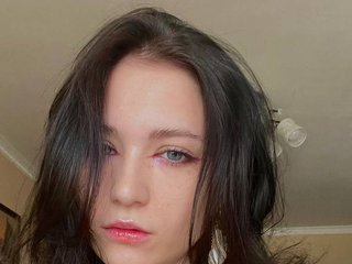 Chat vidéo érotique YajairaWeare