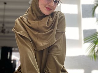 Chat vidéo érotique YasminHanni