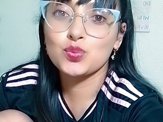 Chat vidéo érotique yenzi--ink