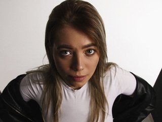 Chat vidéo érotique YessyVine