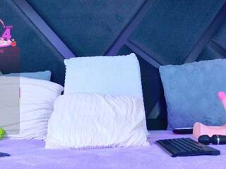 Chat vidéo érotique YesyHills