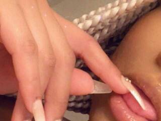 Chat vidéo érotique Yiauana