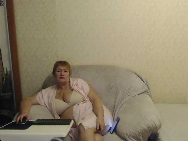 Photos ChristieGold Breast 30, ass 30, pussy 50, pm 15. I do not fulfill the request to get up. Camera 50. Please put love. For you, it's free.