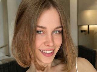 Chat vidéo érotique YourJuly