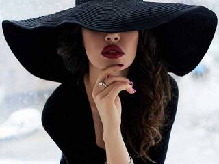 Chat vidéo érotique YourNewLove