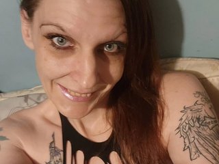 Chat vidéo érotique Yourstruly9020