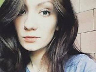 Chat vidéo érotique yulialarose