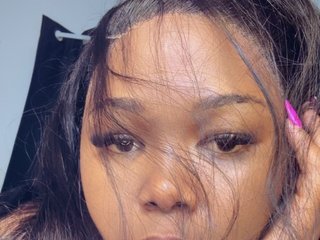 Chat vidéo érotique Zarrie04