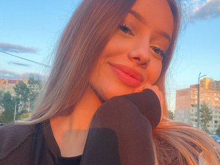 Chat vidéo érotique ZinaSantulli